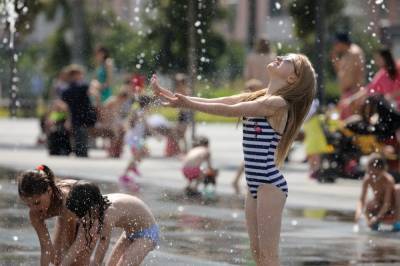 Москвичам пообещали жаркую погоду в конце лета