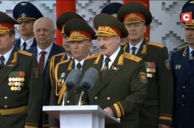 Лукашенко перебрасывает войска