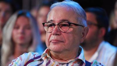 Петросян возмутился из-за отмены гастролей в Крыму
