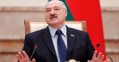 «Славяне - не славяне, можно сказать РУССКИЕ люди!»: Лукашенко призвал не бить лежачих