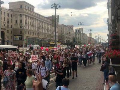 На митинг в Минске собираются сторонники оппозиции