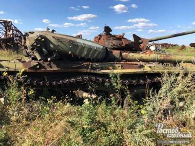 Под Ростовом нашли огромное кладбище разбитой военной техники российских оккупантов с Донбасса