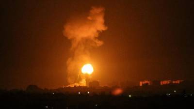 Израиль нанес авиаудары по военным объектам ХАМАС в секторе Газа