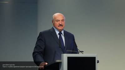 Лукашенко поблагодарил собравшихся в Минске на митинге