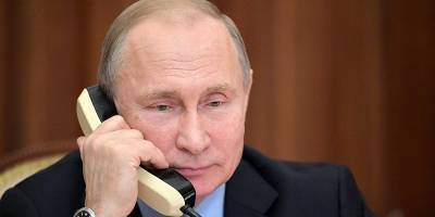Лукашенко снова поговорил с Путиным перед поездкой на митинг
