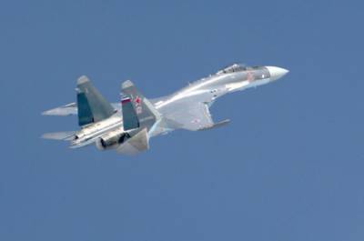 Российский истребитель подняли в воздух из-за итальянского самолёта над Чёрным морем
