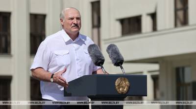 Лукашенко: если кто-то хочет отдать страну, то даже когда буду мертвым, я этого не позволю