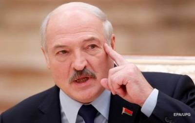 Лукашенко на митинге в Минске заявил, что в Беларуси хотят поменять власть