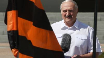 Лукашенко предупредил о наращивании военной мощи у границ Белоруссии