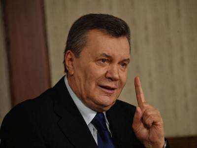Перед визитом Януковича набережную Балаклавы отмывали с порошком