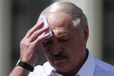 Александр Лукашенко заявил, что встаёт на колени перед народом Белоруссии