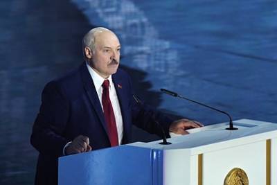 Лукашенко пообещал встать на колени и не встал