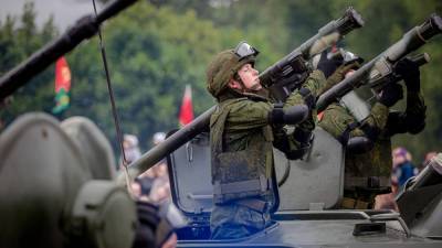 Минобороны Беларуси внезапно объявило о военных учениях