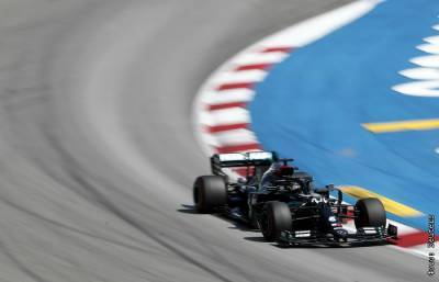Хэмилтон выиграл Гран-при Испании "Формулы-1" и превзошел Шумахера