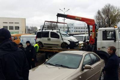 В Киеве нашли способ бороться с принудительной эвакуацией авто