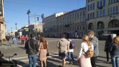 Синоптики прогнозируют теплое начало недели в Петербурге