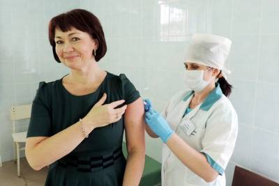 Собянин: Учителям в Москве предложат привиться от коронавируса