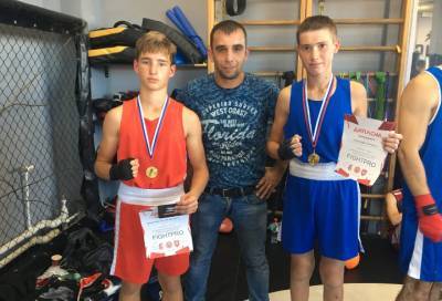 Сосновоборские боксеры завоевали первые места на соревнованиях в Петербурге