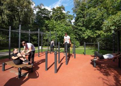 В парках Москвы пройдут бесплатные тренировки со спортсменами