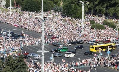 В Минске прошёл крупнейший митинг в истории Беларуси — фото