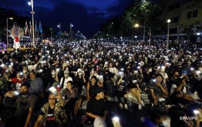 Акция протеста в Таиланде: активисты требуют отставки правительства