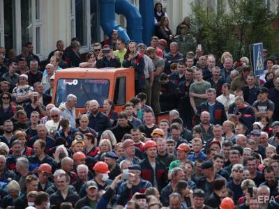Рабочие еще двух заводов в Беларуси объявили о забастовке с понедельника
