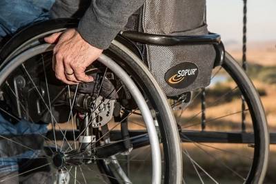В Улан-Удэ бомж украл из поликлиники инвалидную коляску