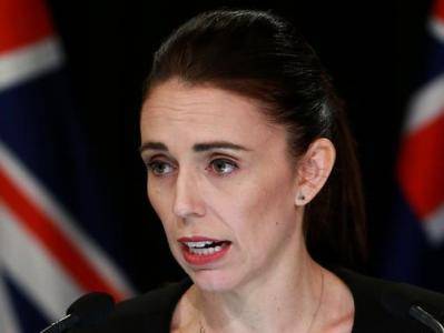 Премьер-министр Новой Зеландии перенесла всеобщие выборы на месяц из-за новой вспышки коронавируса