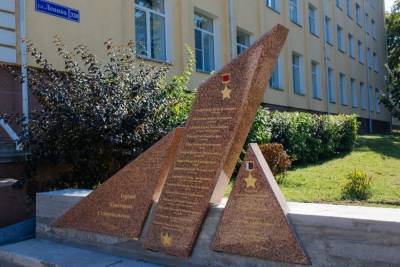 Памятник героям-авиаторам поставили в Ставрополе