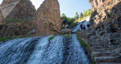 В Армении в водопаде утонул молодой человек