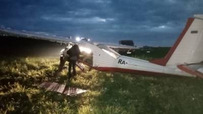 Легкомоторный самолет совершил жесткую посадку на севере Подмосковья