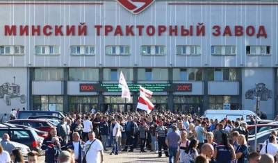 Рабочие крупнейших предприятий Белоруссии вышли на забастовки