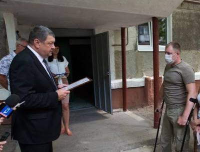 Главари «ДНР» раздают террористам жилье переселенцев