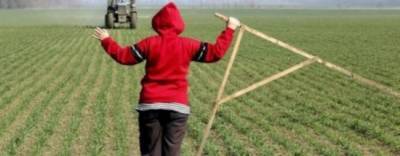 Молдавская оппозиция для помощи фермерам предлагает продавать земли