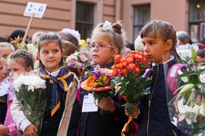 В России предложили дать дополнительный выходной родителям первоклассников