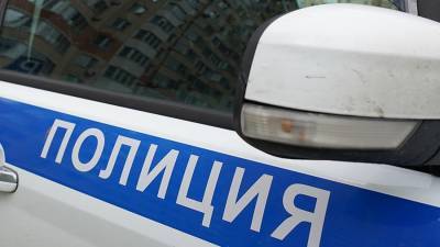 Женщину сбросили с третьего этажа в Петербурге