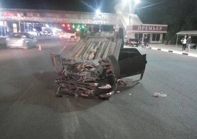 В аварии у ТРЦ «Премьер» пострадали два человека