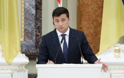 Зеленский наложил вето на закон о моратории на взыскание по валютной ипотеке