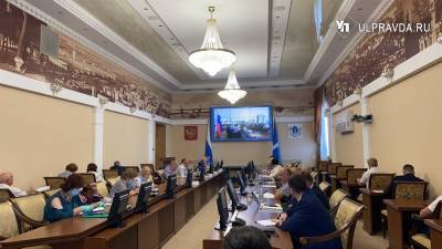 Морозов призвал усилить контроль за здоровьем отпускников, возвращающихся в Ульяновскую область