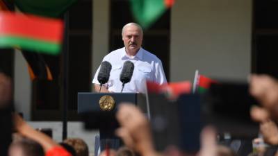 Лукашенко заявил, что власти перетерпят демонстрации на улицах