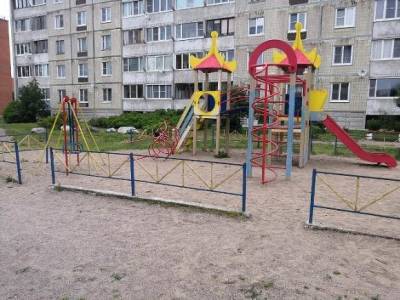 Металлическая лестница травмировала ребенка на детской площадке в Красногорске
