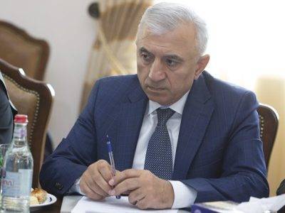 Юрист: Ваграм Аветисян изначально должен был отказаться от выдвижения в судьи КС Армении