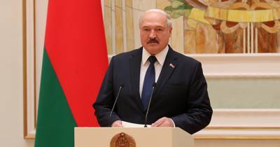 Лукашенко сообщил о готовности передать свои полномочия после принятия новой Конституции