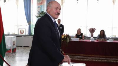 Лукашенко выразил готовность поделиться президентскими полномочиями