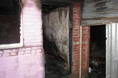 В Армавире двое мужчин погибли в сгоревшем доме