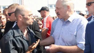 Если кто-то один что-то спровоцирует здесь, то разберемся жестоко, - Лукашенко потребовал у активиста не снимать его