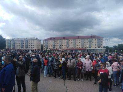 На митинге в башкирском Ишимбае произошло столкновение между активистами и силовиками