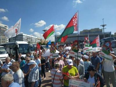 Почему долго не было митингующих "за Лукашенко"