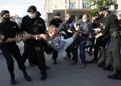 В больницах остаются более 150 пострадавших во время стычек с милицией в Белоруссии