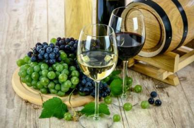 Способ, который поможет отличить натуральное вино от порошкового